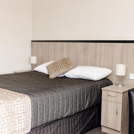 Starline Motor Inn Miles Esterno foto