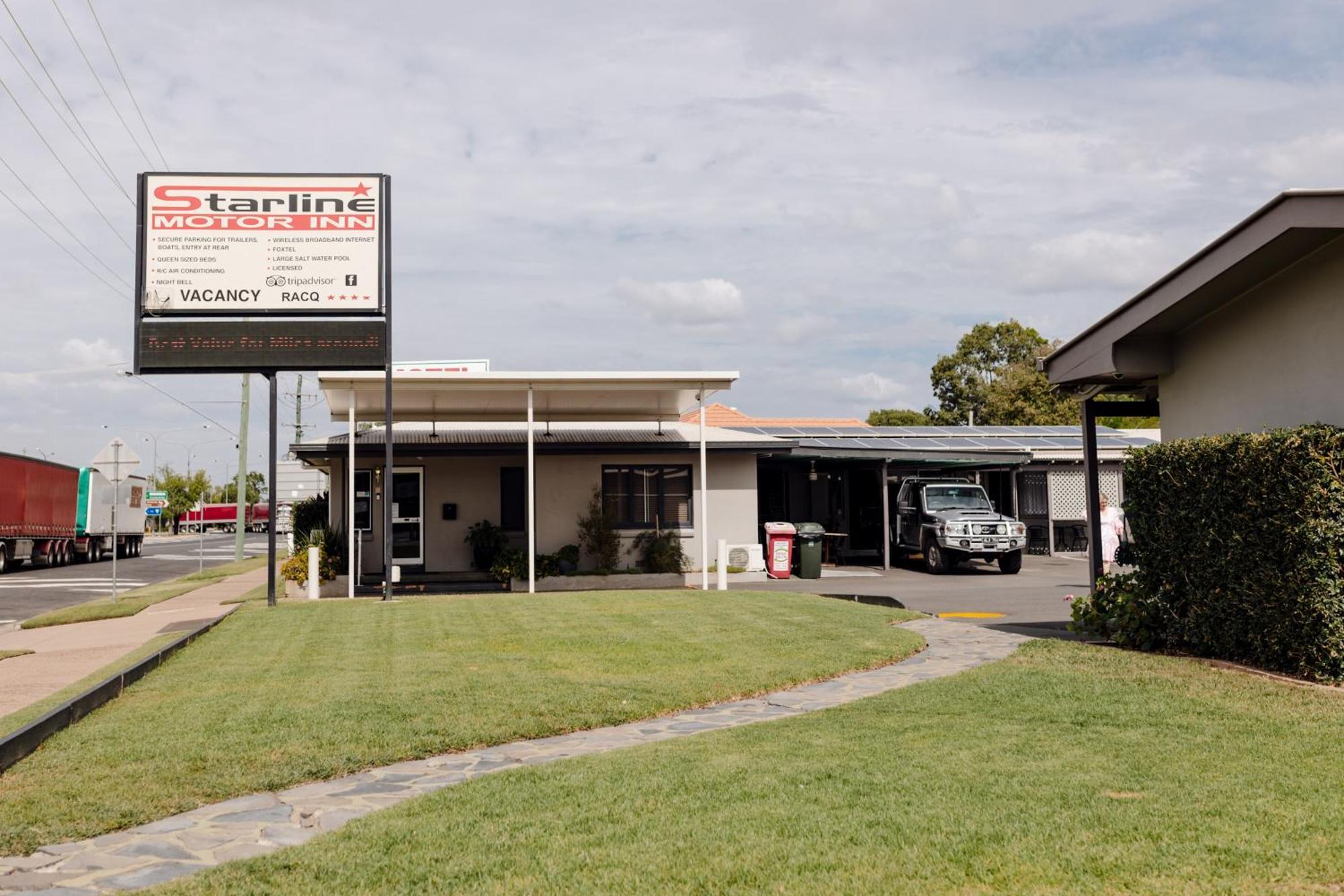 Starline Motor Inn Miles Esterno foto